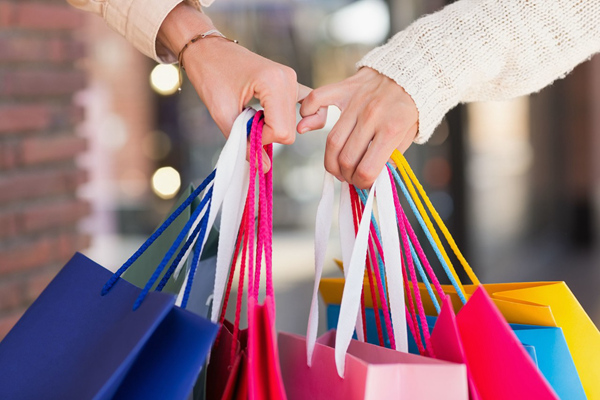 李佳琦、薇婭直播帶貨是記“七傷拳”